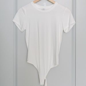 Aritzia | Wilfred | White Tee Bodysuit